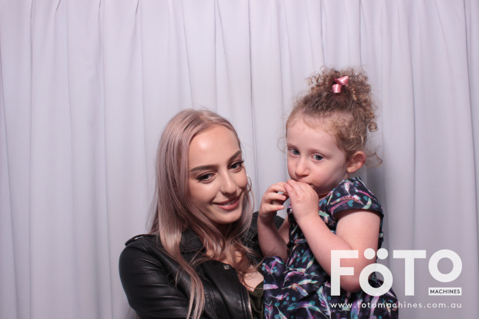 Billy's 21st | View more photos from the event at gallery.fotomachines.com.au/u/FOTOMachines/Billys-21st